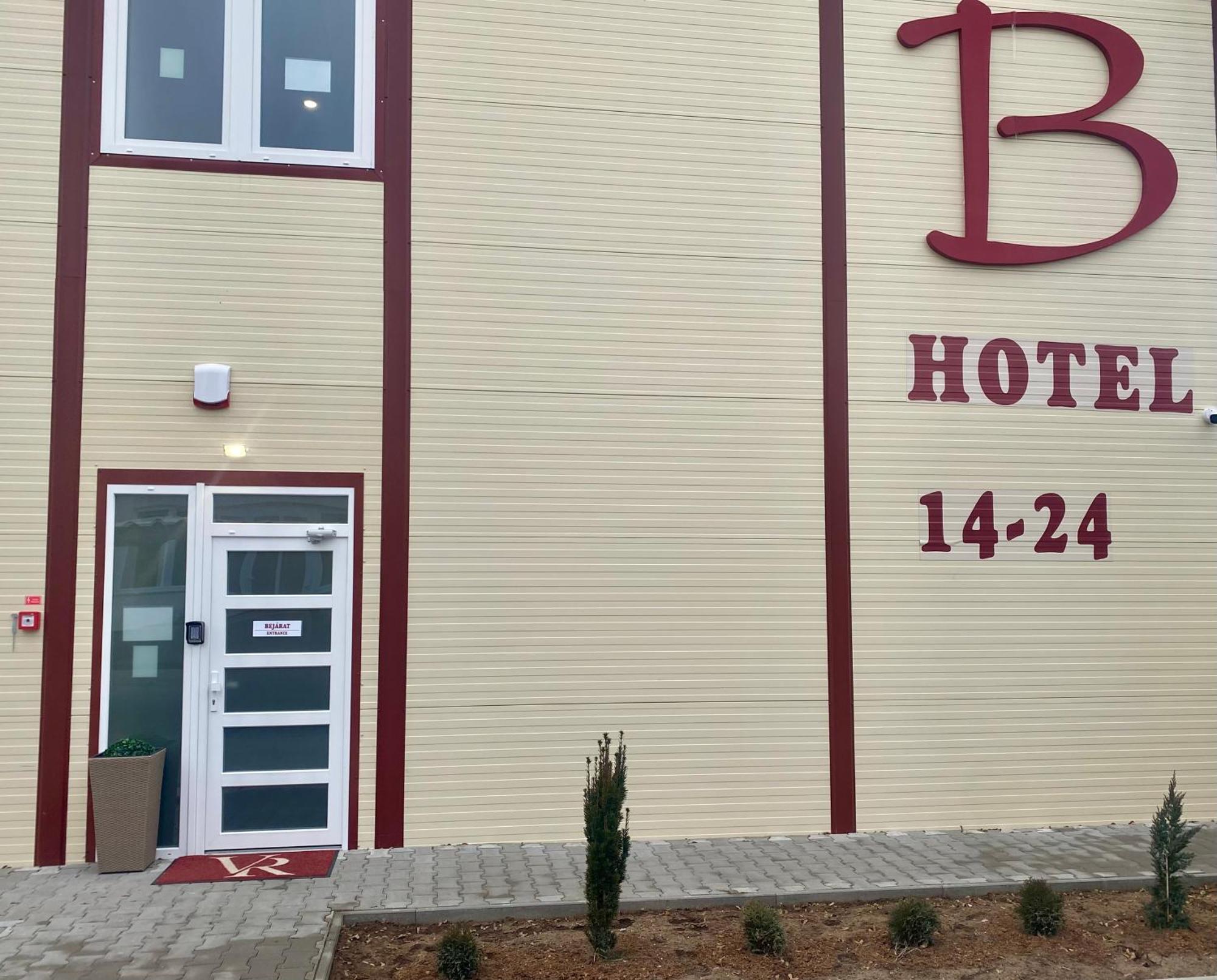 Vecsesi Rendezvenykoezpont Es Panzio Bed & Breakfast Bagian luar foto